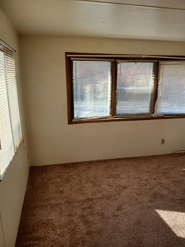 Foto del edificio - 4821 Marshall Ct