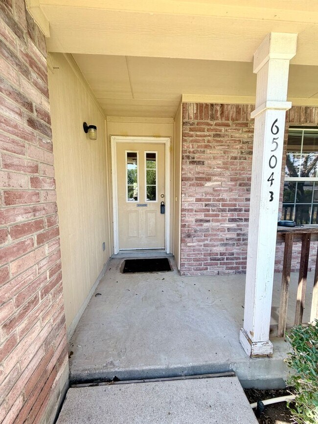 Building Photo - 6504 Cannonleague Dr