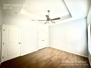 Building Photo - 3409 Fuerte Ave