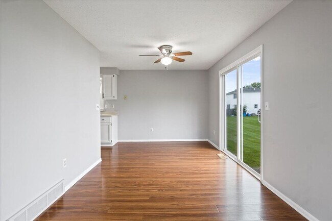 Foto del interior - Summit Knolls Apartments