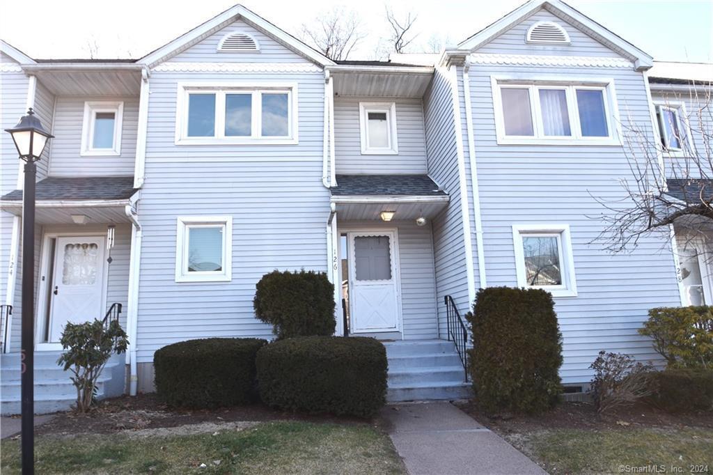 Primary Photo - 126 Oak Ridge Dr