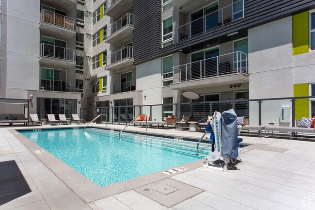 Swimming Pool - Audrey