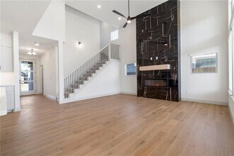 Building Photo - 1231 Mammoth St