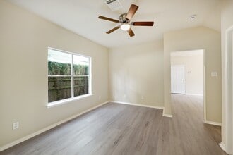 Building Photo - 2802 Austin St