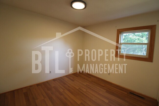 Foto del edificio - Charming 3-Bedroom Home in Branson – Great...