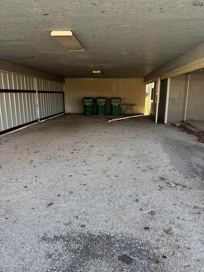 Foto del edificio - 603 E Alameda St