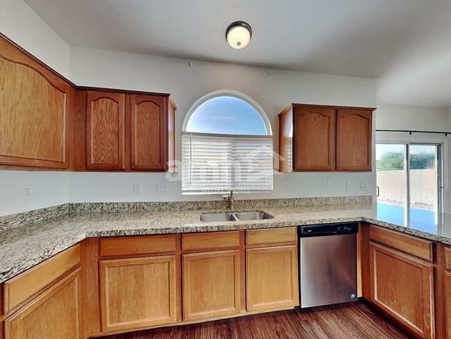 Building Photo - 40600 N Jay Ln