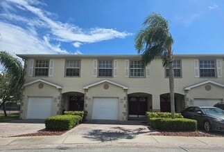 Building Photo - 802 King Neptune Ln