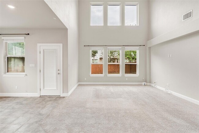 Building Photo - 5300 Cipriano Dr