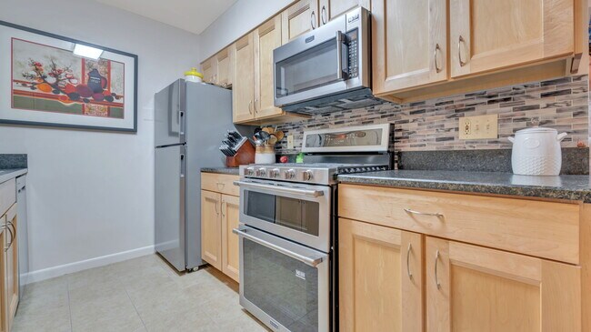 Electrodomésticos Maytag - 20 Silverwood Cir