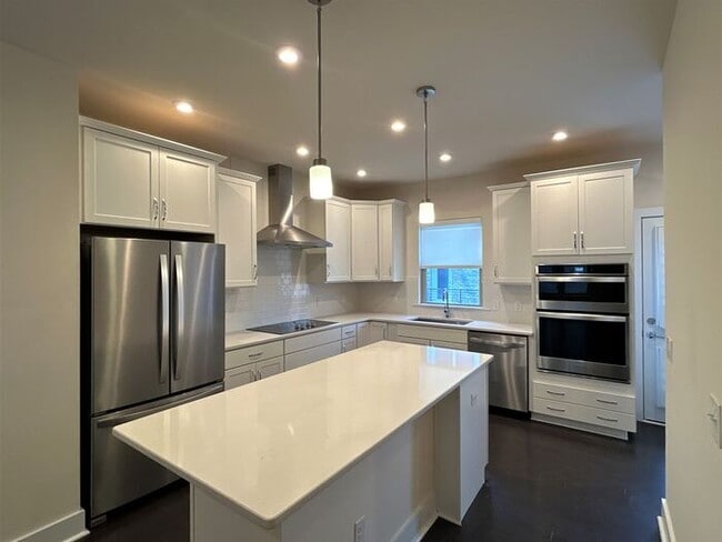 Foto del edificio - Beautiful condo in Midtown area!