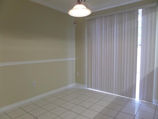 Foto del edificio - 2233 NW 161st Ave
