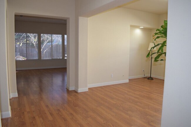 Foto del edificio - 2768 Westview Dr