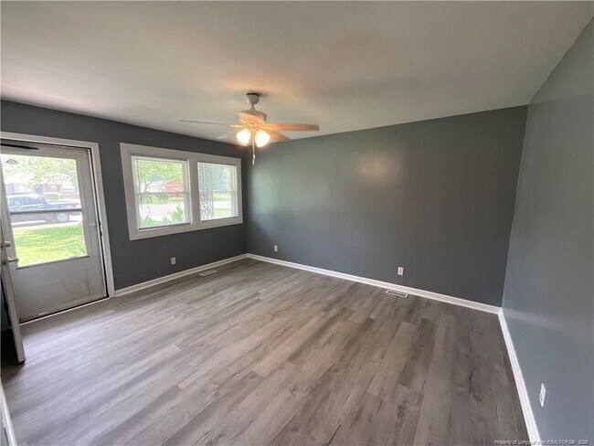 Foto del edificio - 1422 Grandview Dr