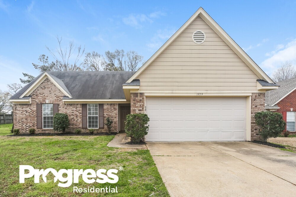 1979 Cresent Ln, Southaven, MS 38671 House for Rent in Southaven, MS