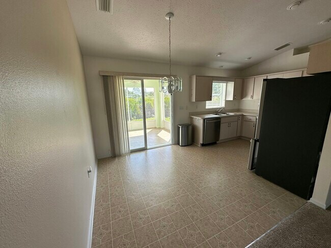 Building Photo - 3208 Lockman Blvd