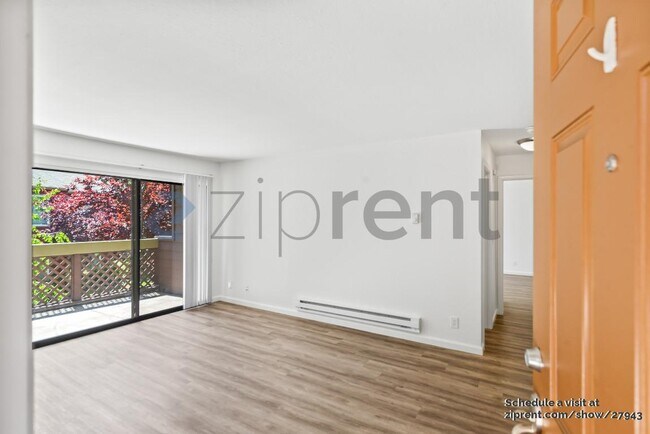 Foto del edificio - 866 Catkin Ct