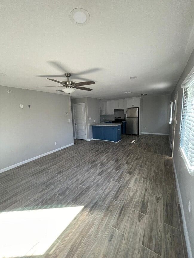 Open Concept Floor Plan - 607 E Washington St
