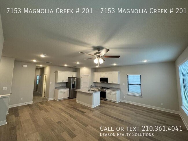 Foto del edificio - 7153 Magnolia Pass