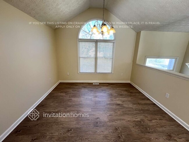 Foto del edificio - 10 Brookstone Ct