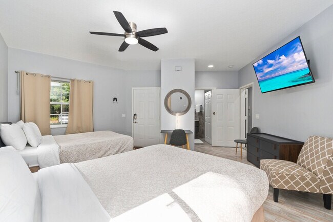 Foto del edificio - 8419 Mulligan Cir