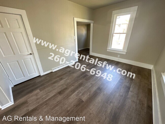 Building Photo - 3 br, 1 bath House - 453 E Wildwood Ave
