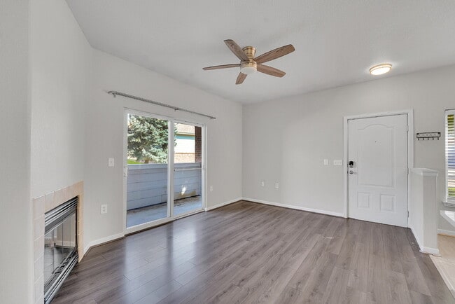 Foto del edificio - $1,795.95 - $300 OFF First Month's Rent , 1 Bedroom, 1 Bathroom, Condo in Arvada with Washer and ...