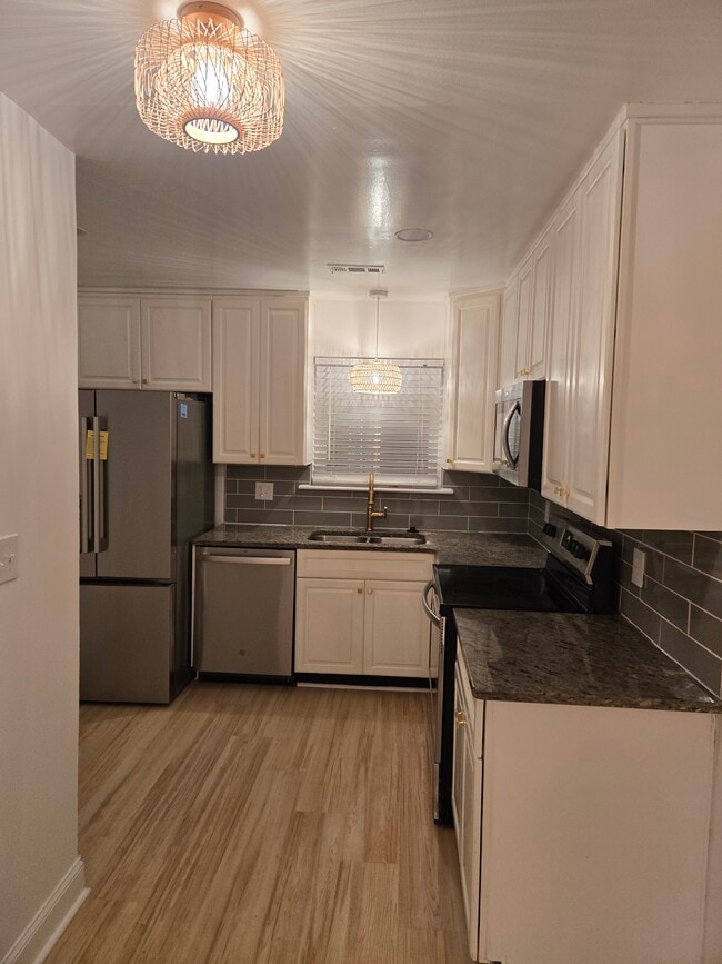 Building Photo - 2515 Arkansas Ave