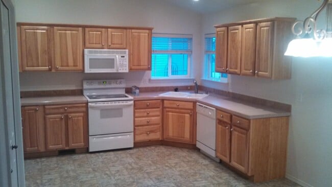 Foto del edificio - 411 Federation Rd