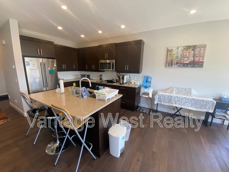 Primary Photo - 3075-3075 Vint Rd