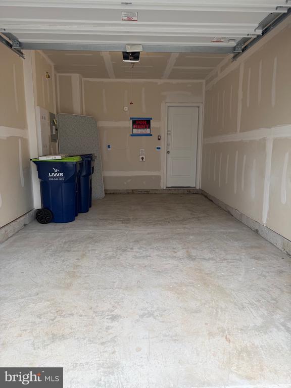 Foto del edificio - 739 Platinum Dr