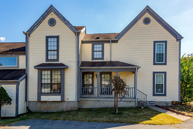 Building Photo - 802 Rachels Vw