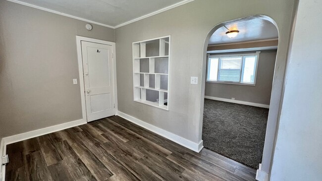 Building Photo - 553 Fremont Ave NW