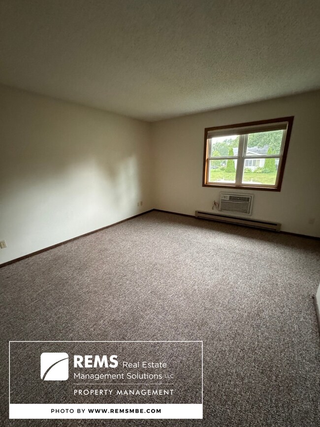 Foto del edificio - 701-709 12th Street / 1400-1406 Tuttle St
