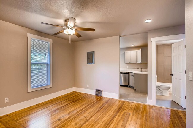 Building Photo - 1115 15th St