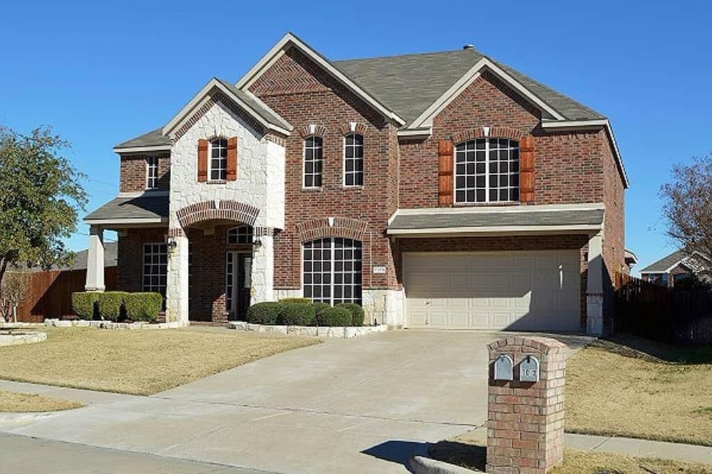 1016 Sycamore St, Burleson, TX 76028 House Rental in Burleson, TX