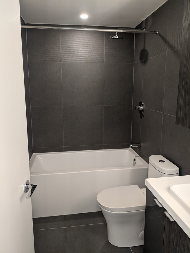 Photo du bâtiment - NEW LISTING AT NOBU