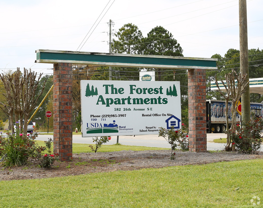 Building Photo - The Forest Apartments