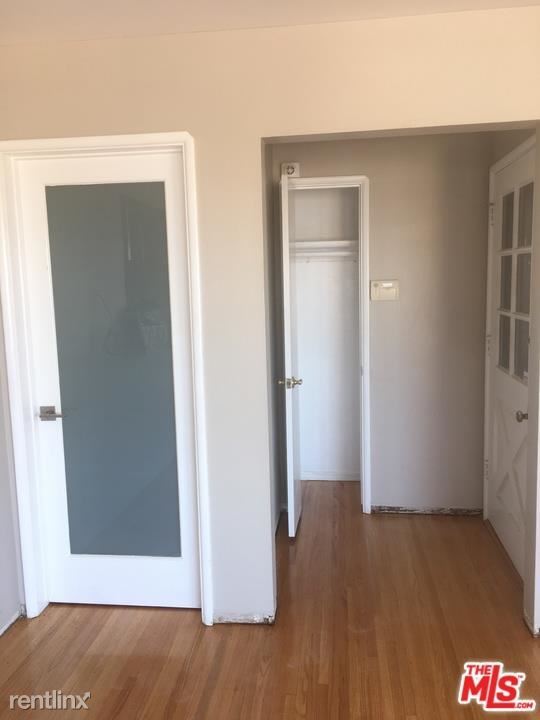 Foto del edificio - 2 br, 1.5 bath Condo - 5237 W Slauson Ave