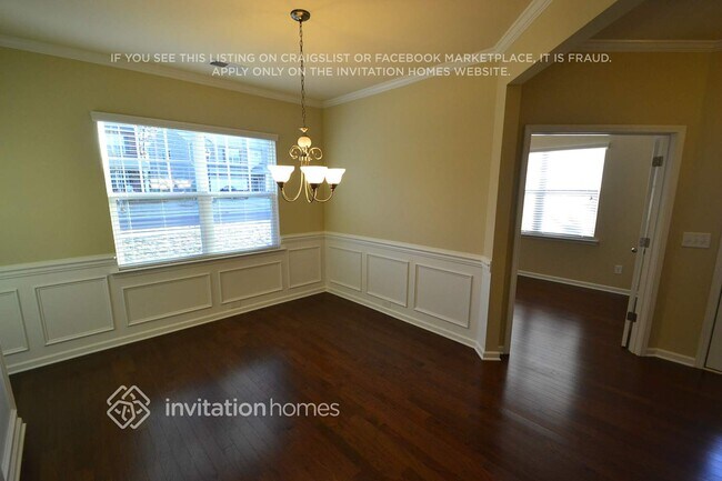 Foto del edificio - 2717 Lawson Dr