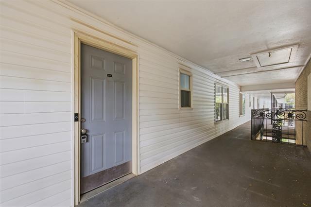 Foto del edificio - 5818 E University Blvd