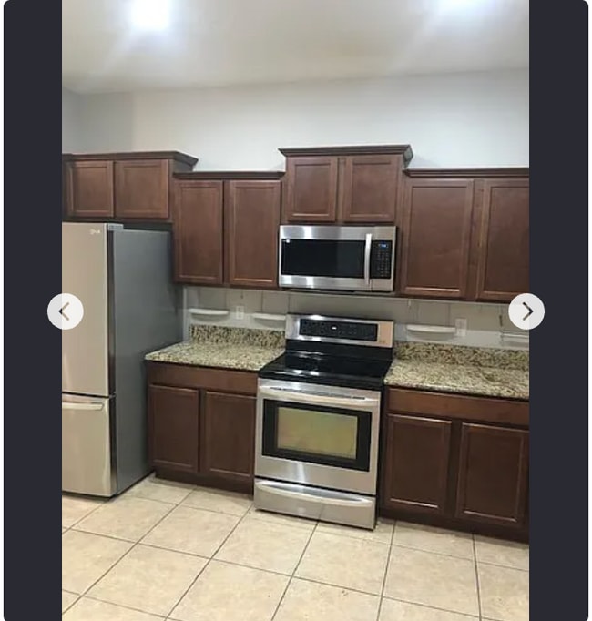 Building Photo - 4142 Shadetree Ln
