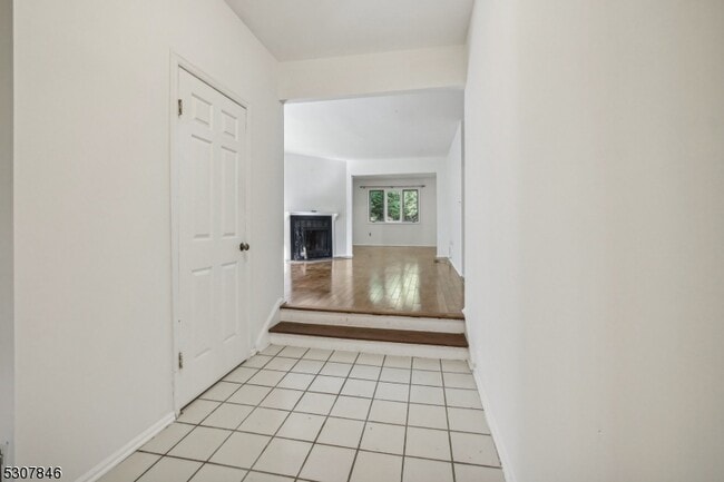 Building Photo - 73 Stockton Ct