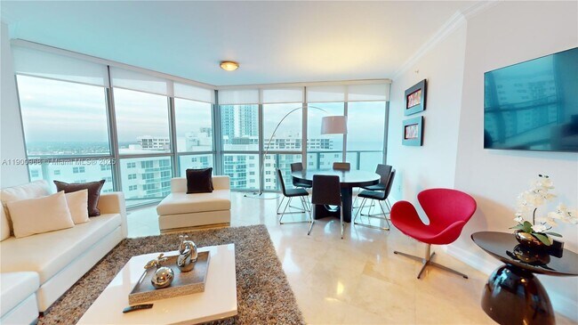 Foto del edificio - 3101 S Ocean Dr
