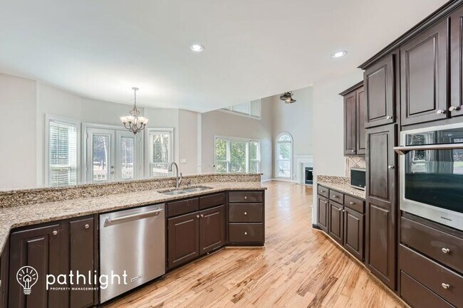 Foto del edificio - 4409 Cabinwood Turn