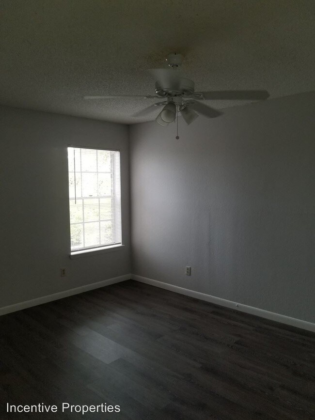 Building Photo - 4225 Thornbriar Ln