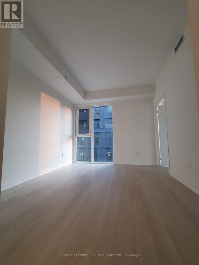 Building Photo - 500 Wilson Ave