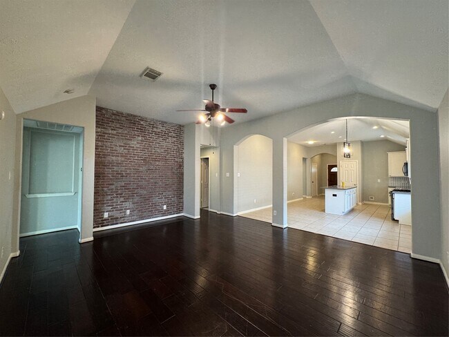 Foto del edificio - 11030 Overland Trail Dr