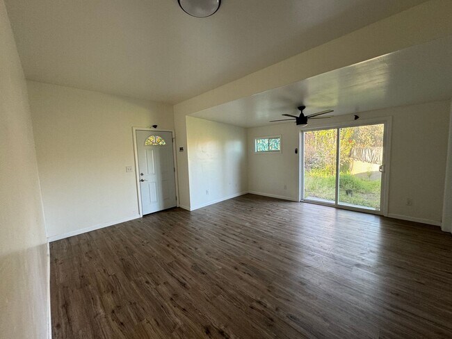 Building Photo - Oceanview Home