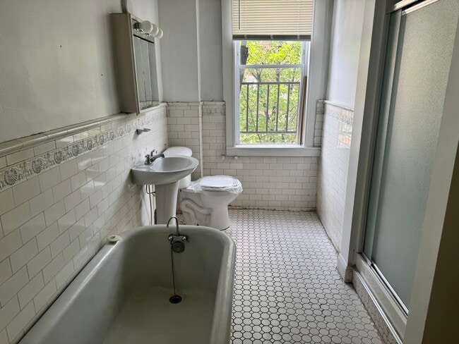 Bathroom - 3137 N Calvert St